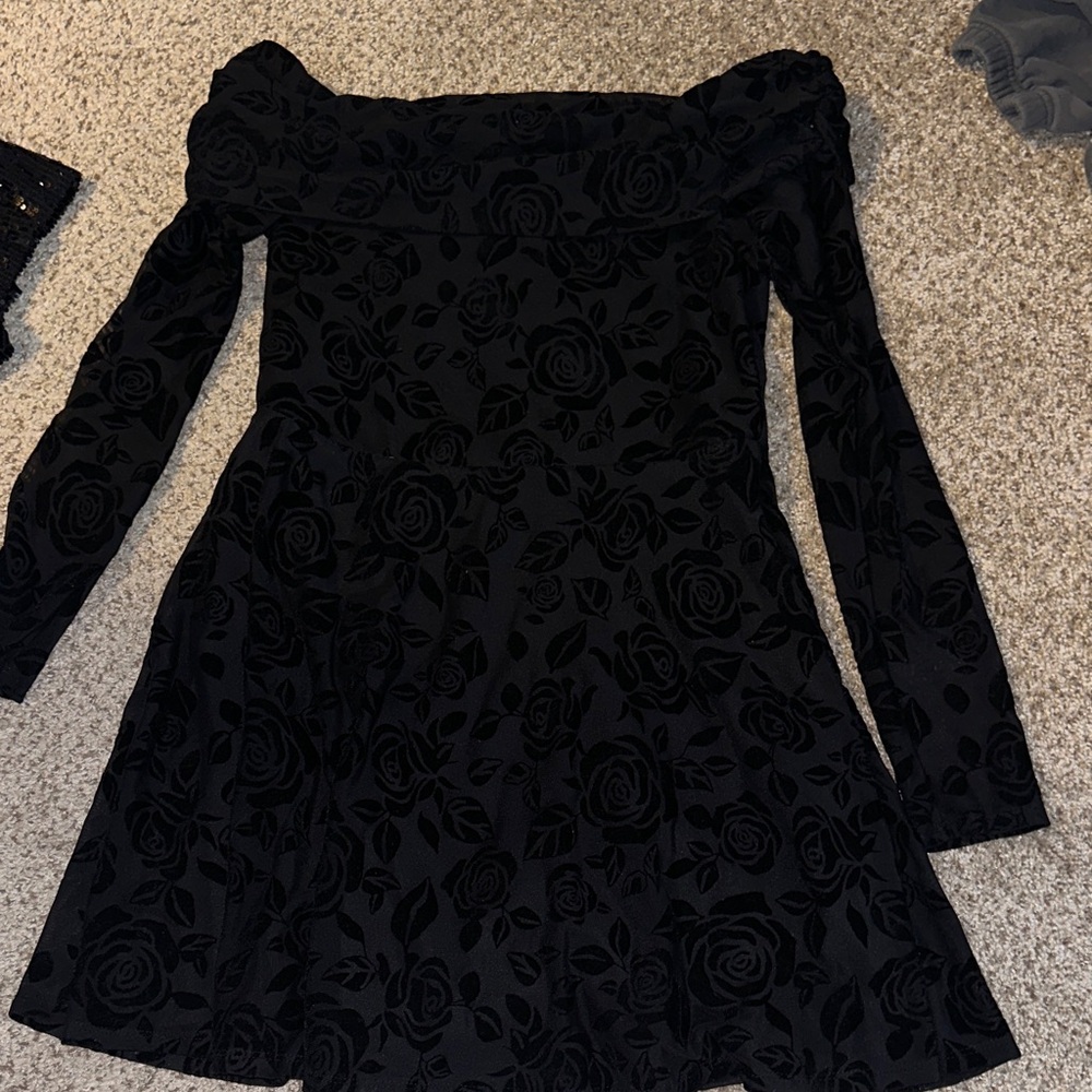 Off-Shoulder Black Floral Velvet Dress
